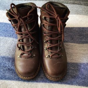 Italian Leather Hiking Boots